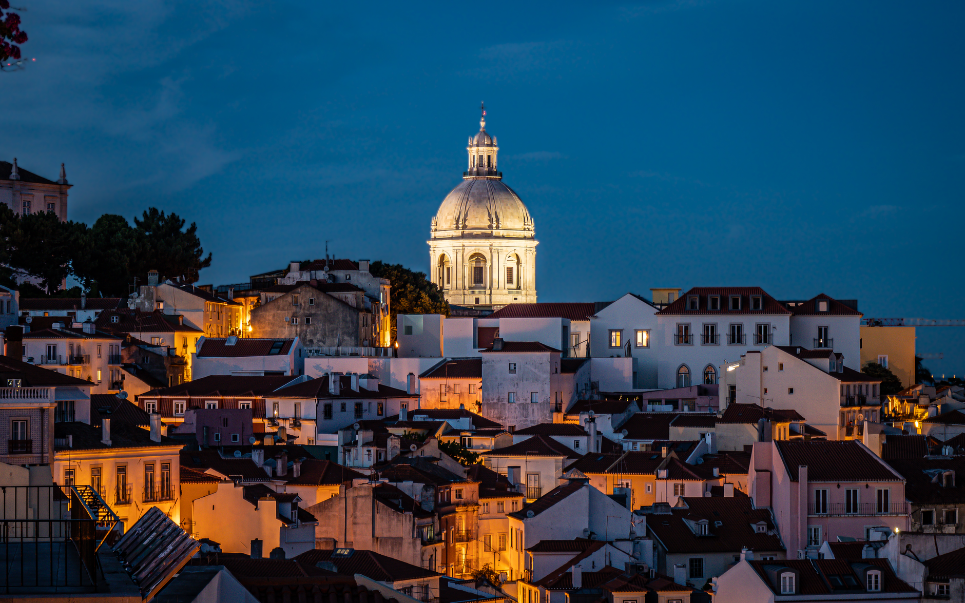 1 Day in Lisbon for History Buffs: Unearthing Ancient Secrets