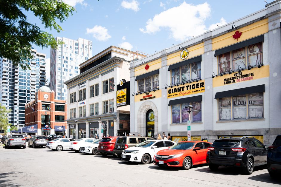 Wellington West, Ottawa, Canada