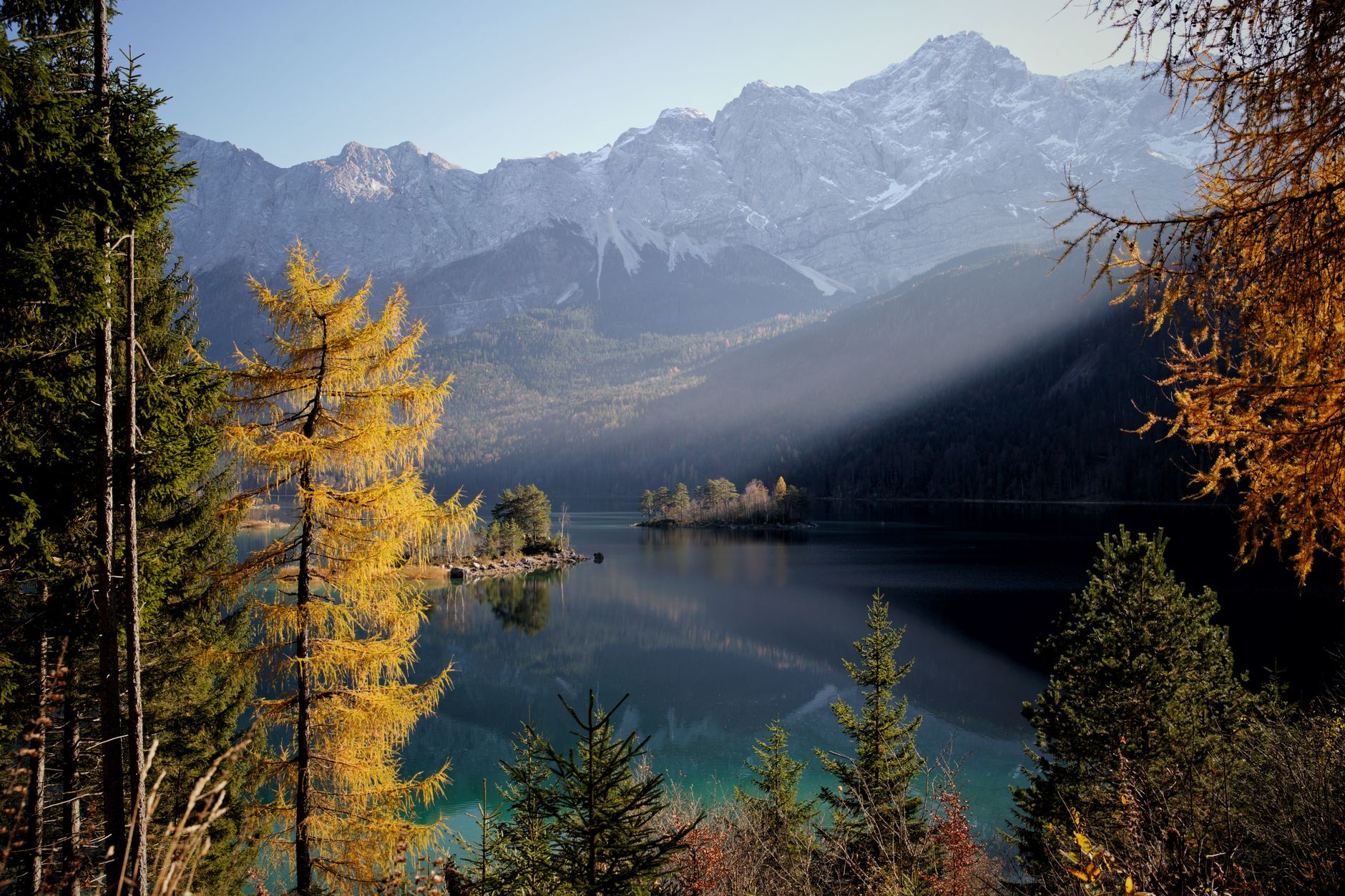 Bavarian Autumn Hiking Trails: Unearthing Germany's Hidden Gems