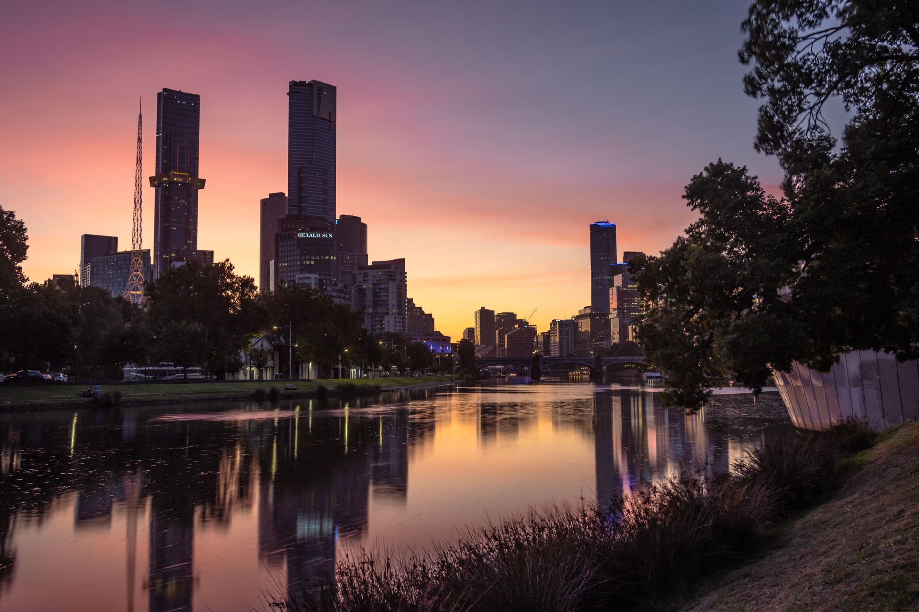 Beyond the Casino: What Else Can I Do Visiting Crown Melbourne for the First Time?
