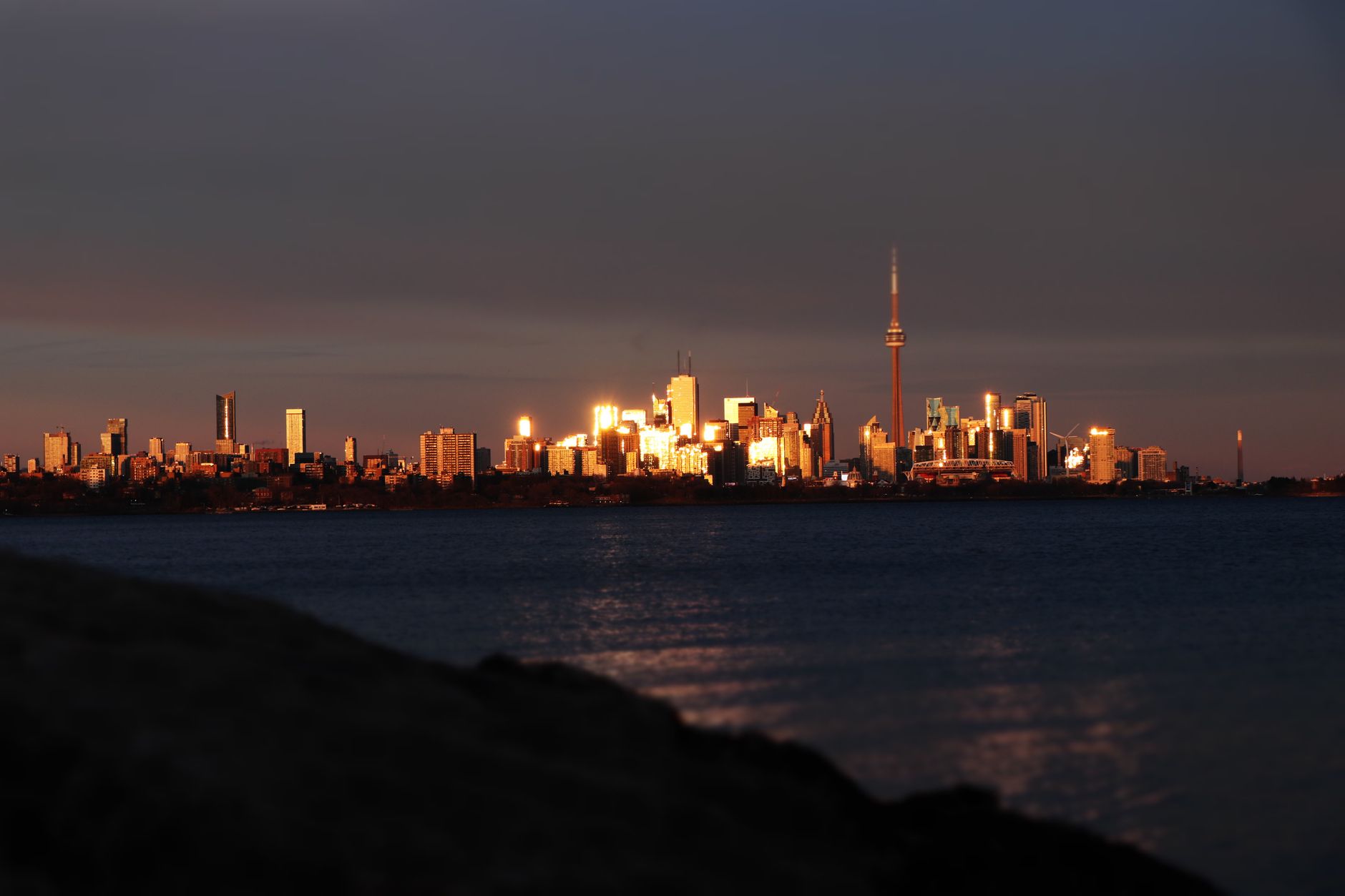 If the U.S. and Canada Used Different Names for Lake Ontario: Hidden Wonders