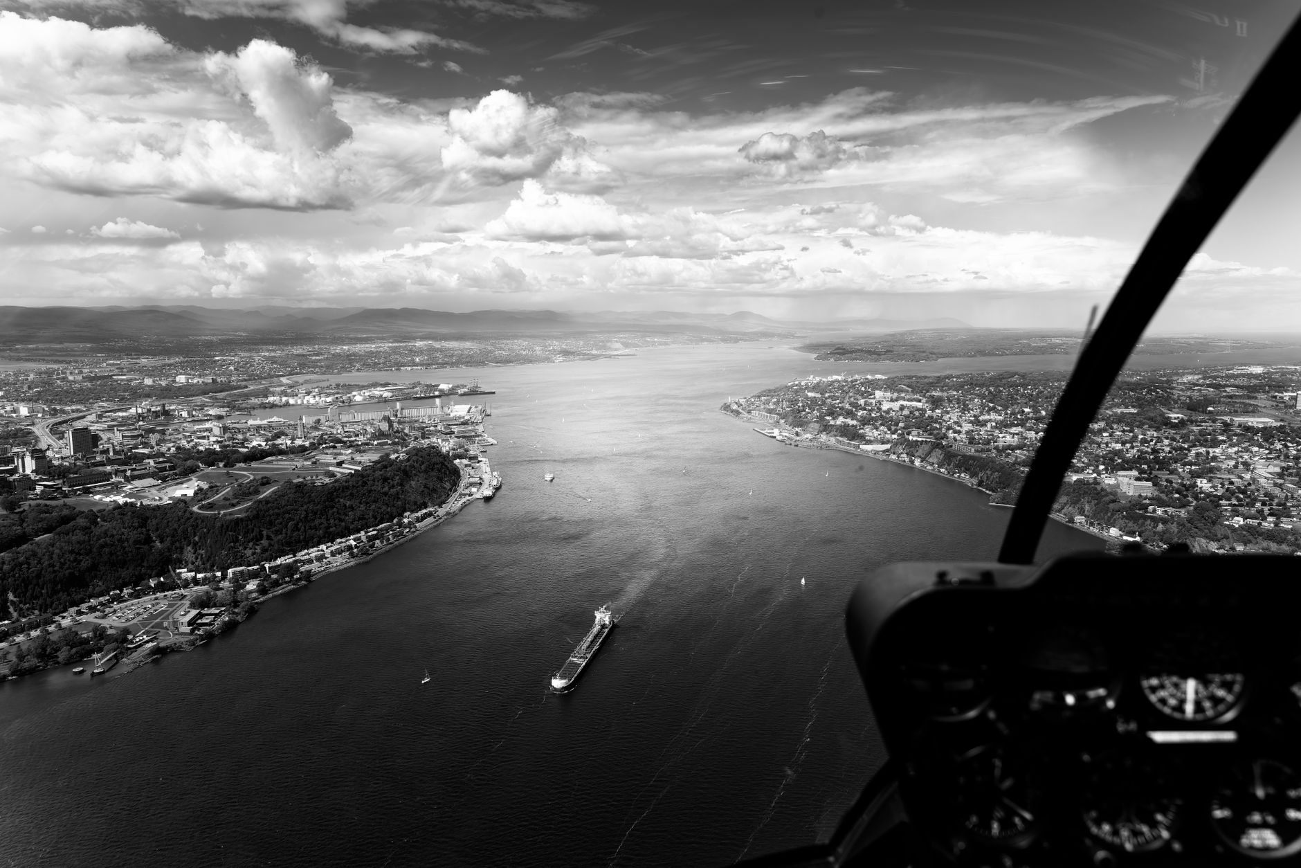 Is Montreal Bordered by the Atlantic Ocean? Unveiling Quebec's Hidden Shores