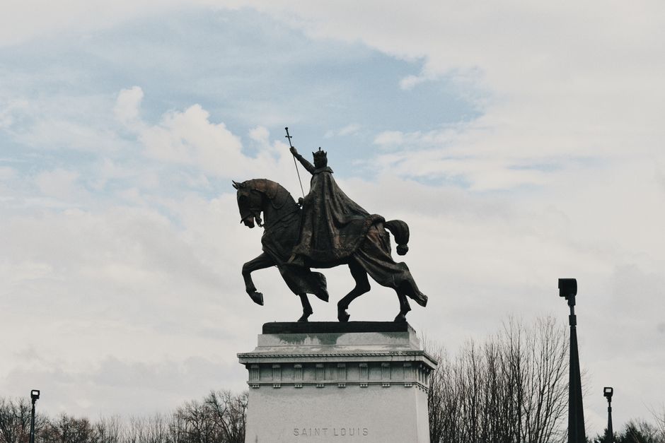 Saint-Louis Square (Carré Saint-Louis), Canada