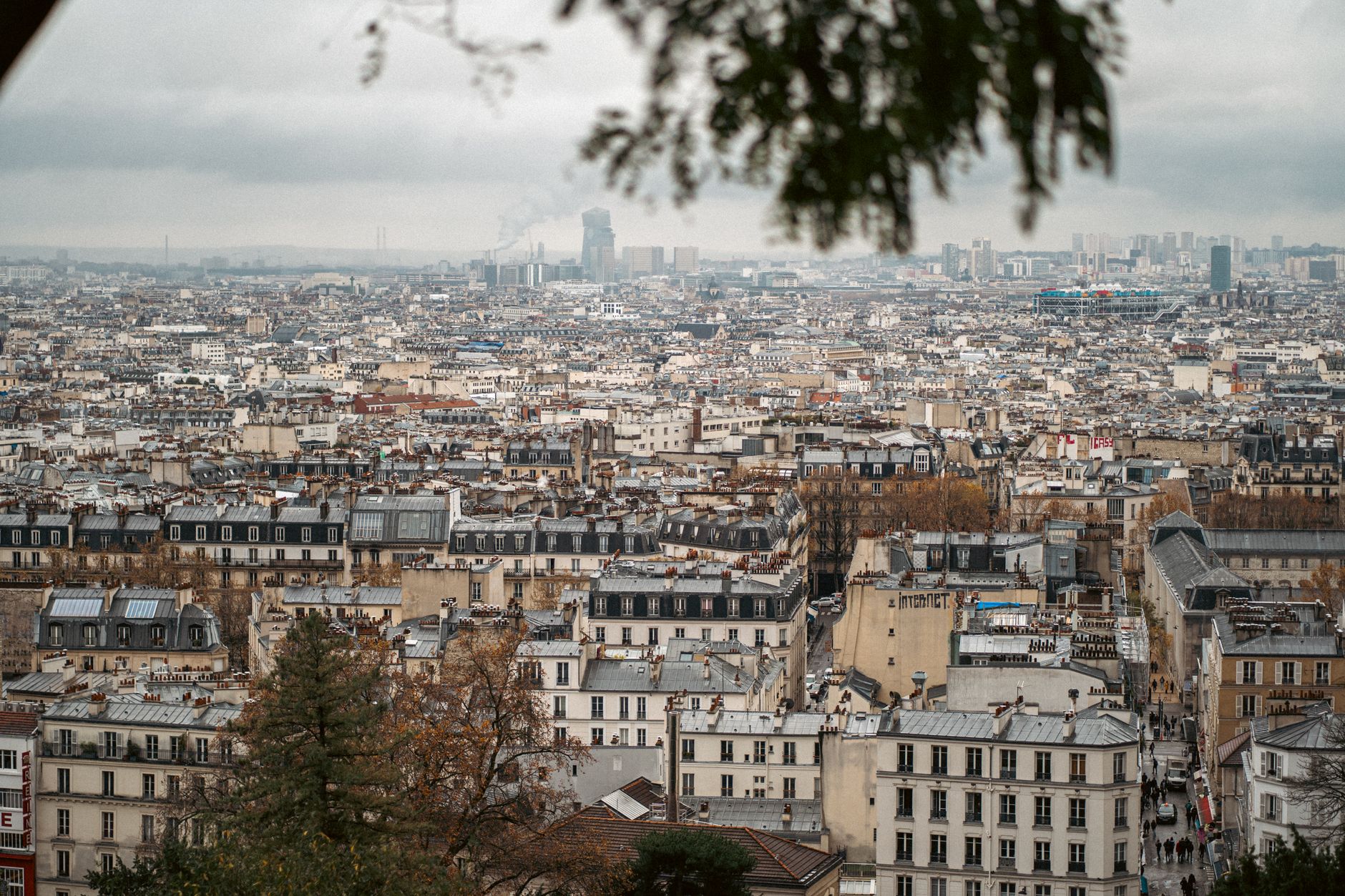 Paris in September: Uncover Hidden Histories Amidst Autumn's Charm
