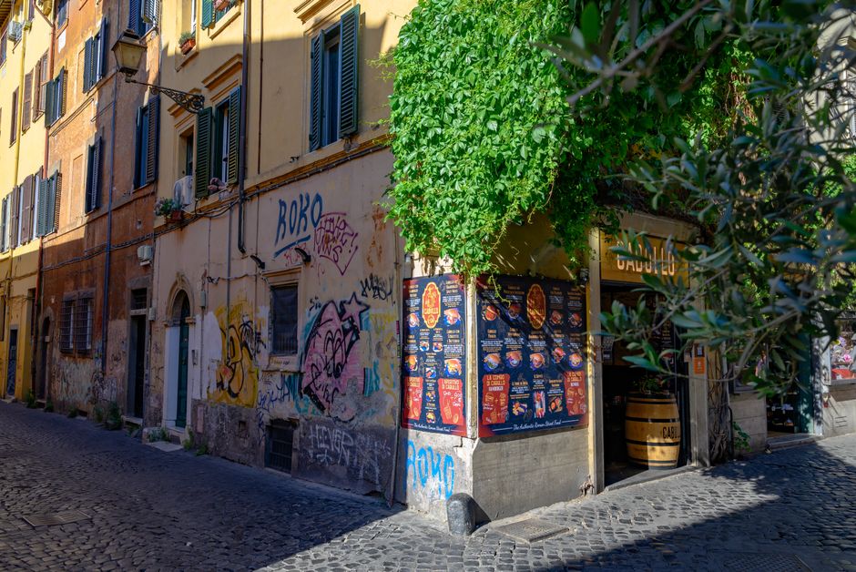 Er Buchetto, Via del Viminale, Rome