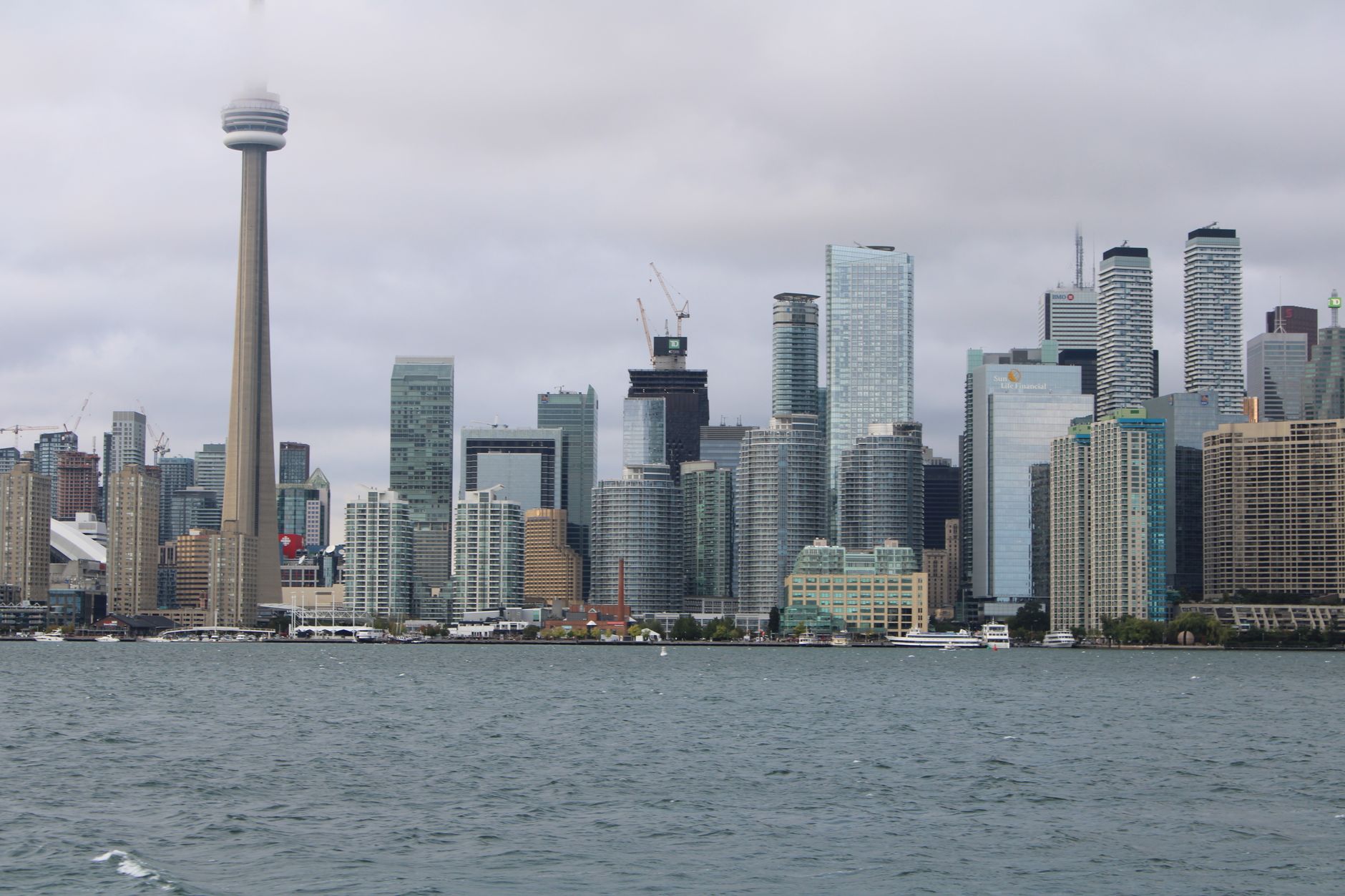 Toronto vs. Vancouver: How Architecture Shapes Life for New Residents