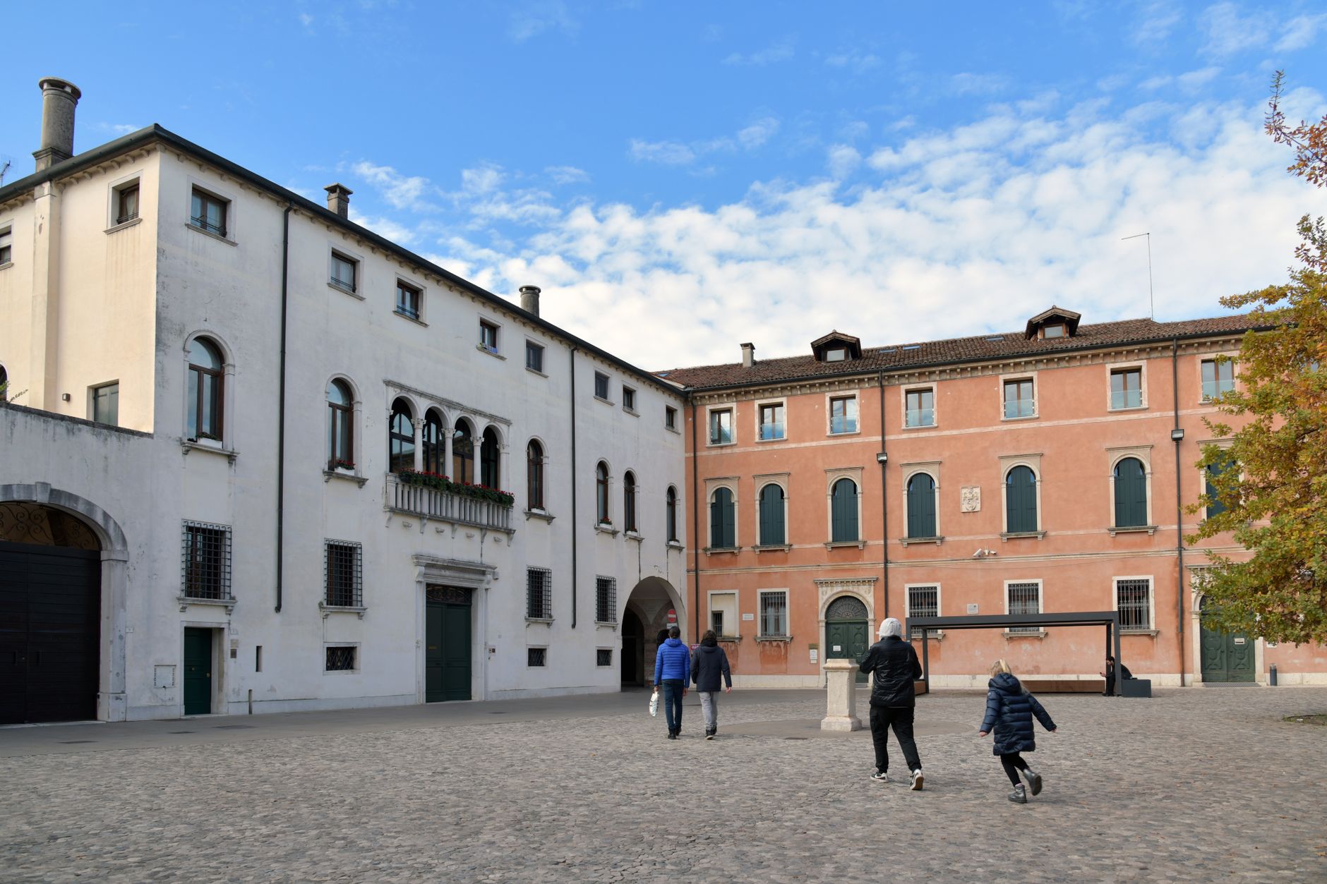 Campo San Giacomo dell'Orio, Venice, Italy