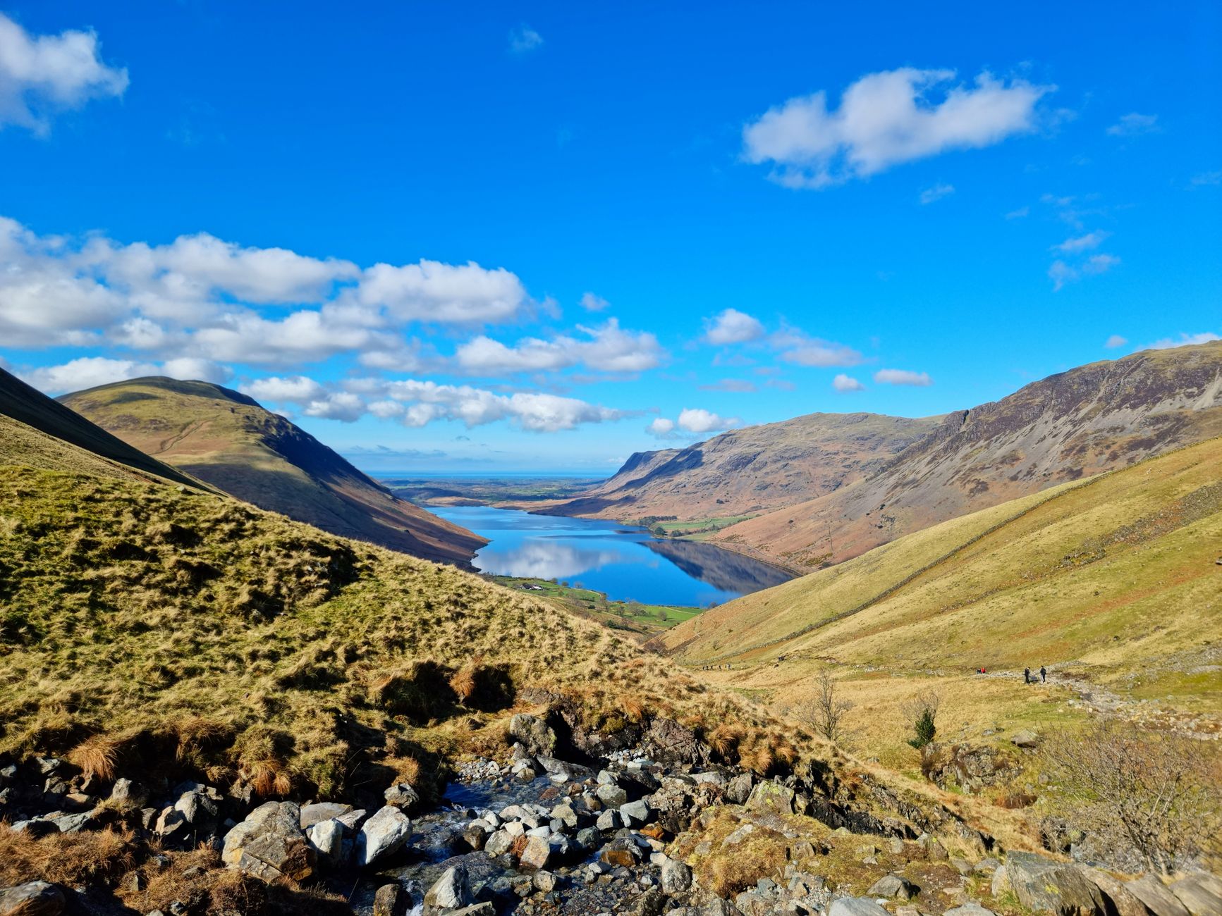 Uncover Hidden Gold: Autumn Walks Lake District for Stunning Views