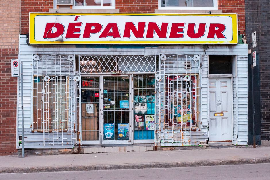 Bar Le Mal Nécessaire, Chinatown, Montreal, Canada