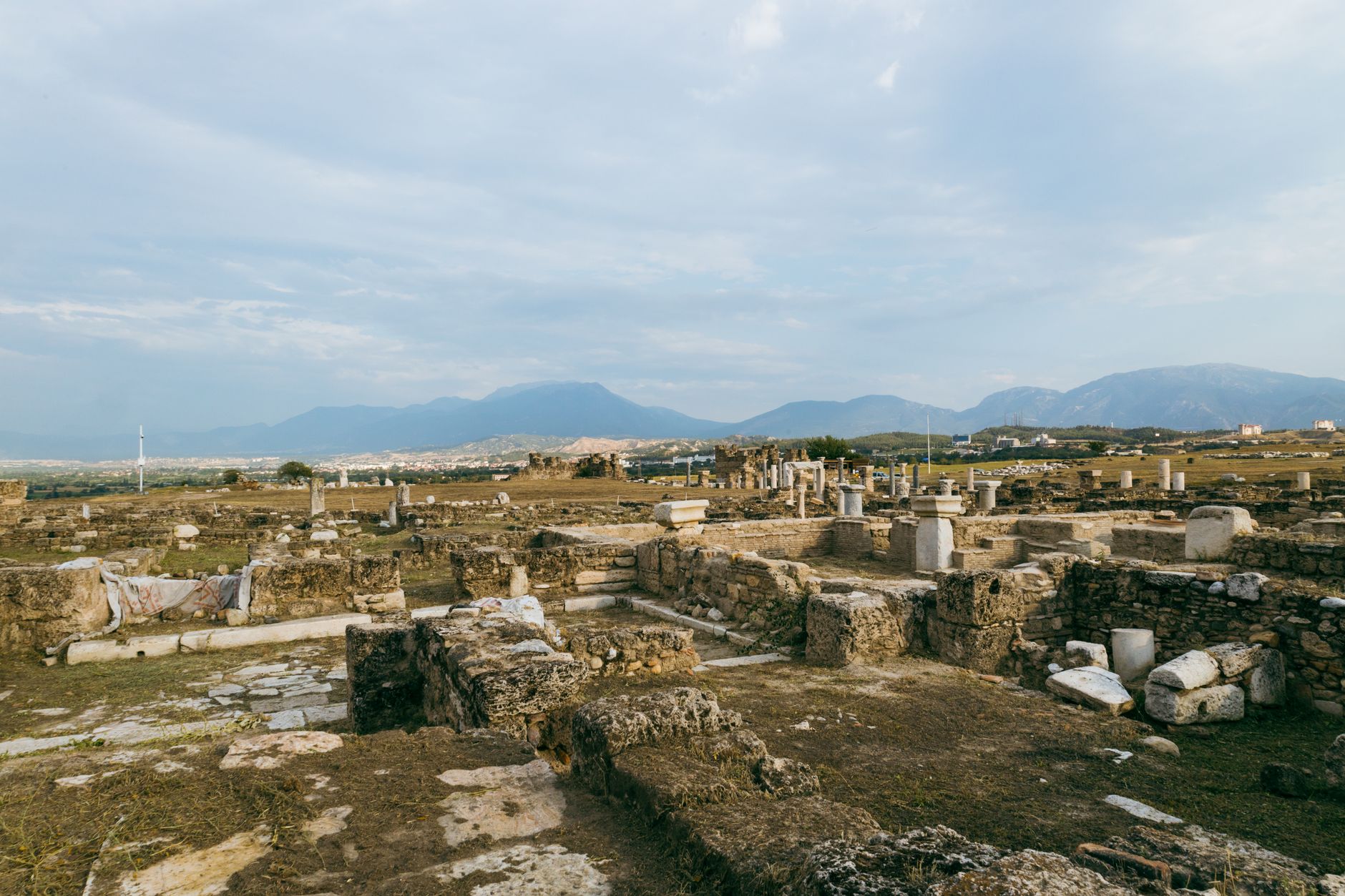 What Was the Largest City in History That Is Now Virtually Uninhabited? Vanished Giants
