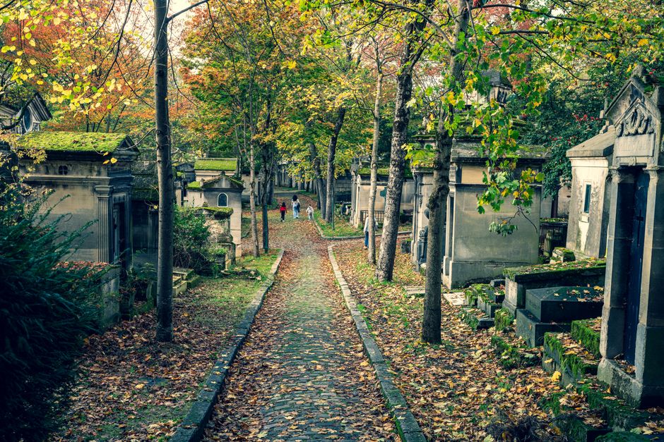 Notre-Dame-des-Neiges Cemetery, Montreal, Canada